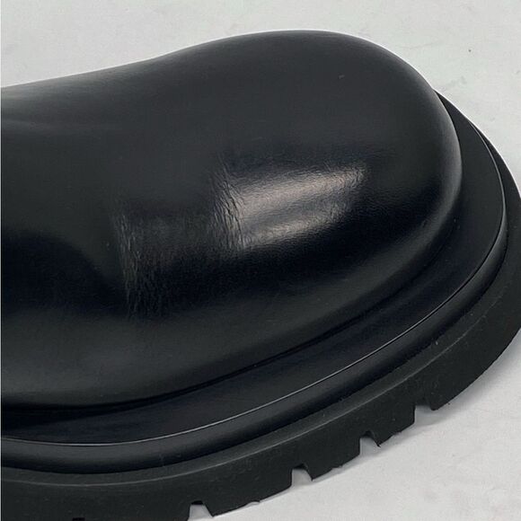 Bottega Veneta Lug Sole Leather Chelsea Boots size 40 - Picture 13 of 16